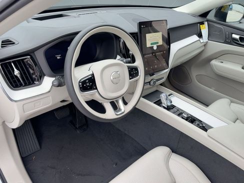 New 2026 Volvo XC60 B5 Ultra w/ Protection Package Premier image 4