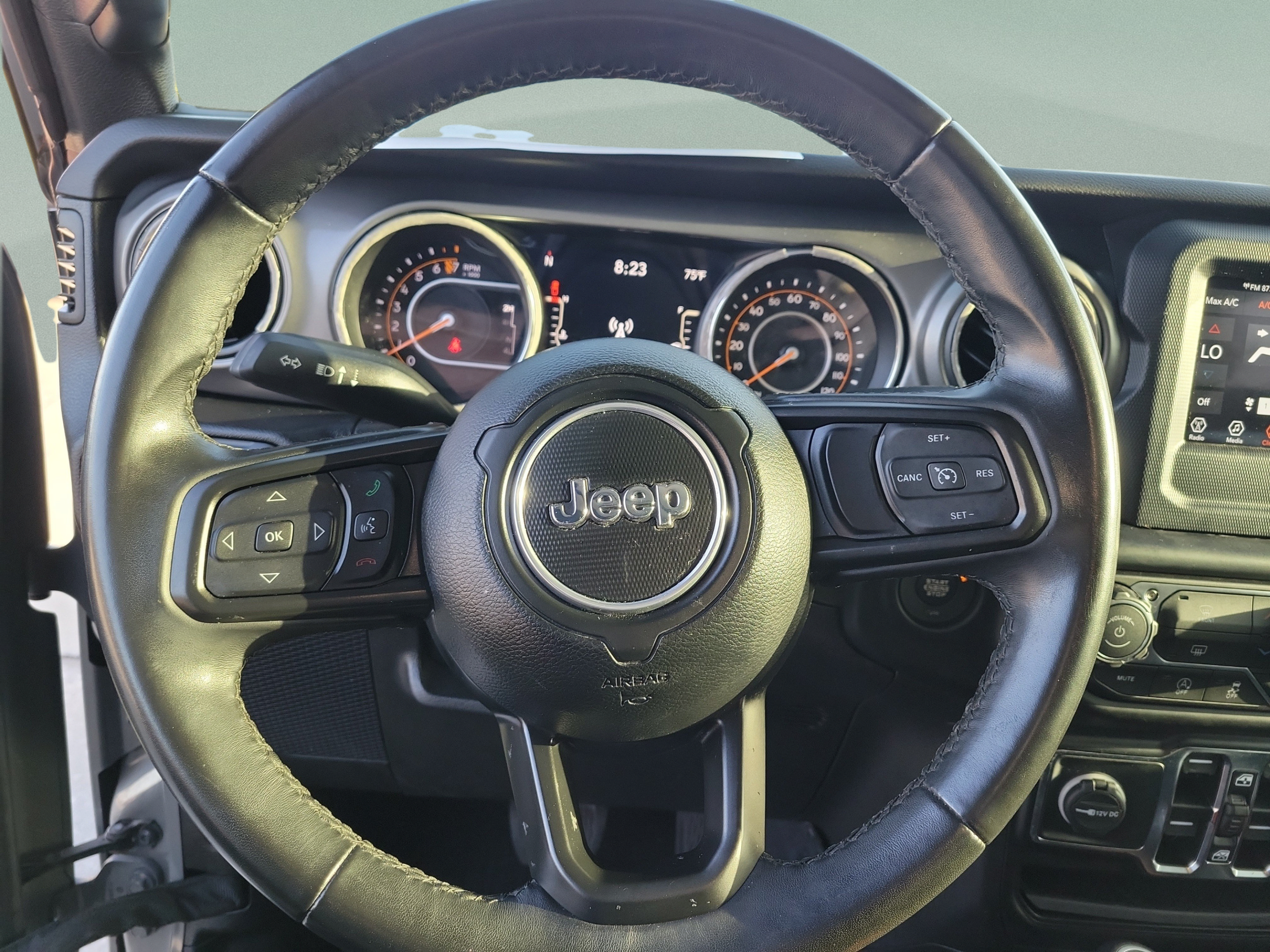 Used 2022 Jeep Gladiator Sport AWD/4WD image 19