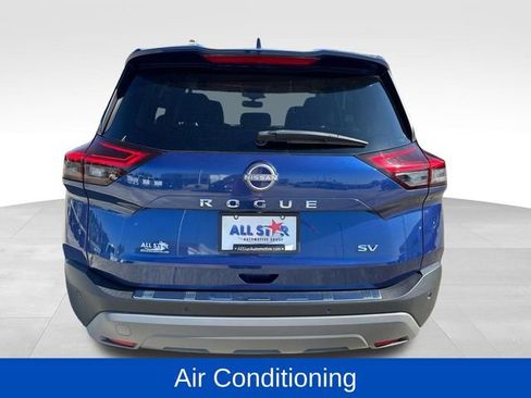 Used 2023 Nissan Rogue SV image 7