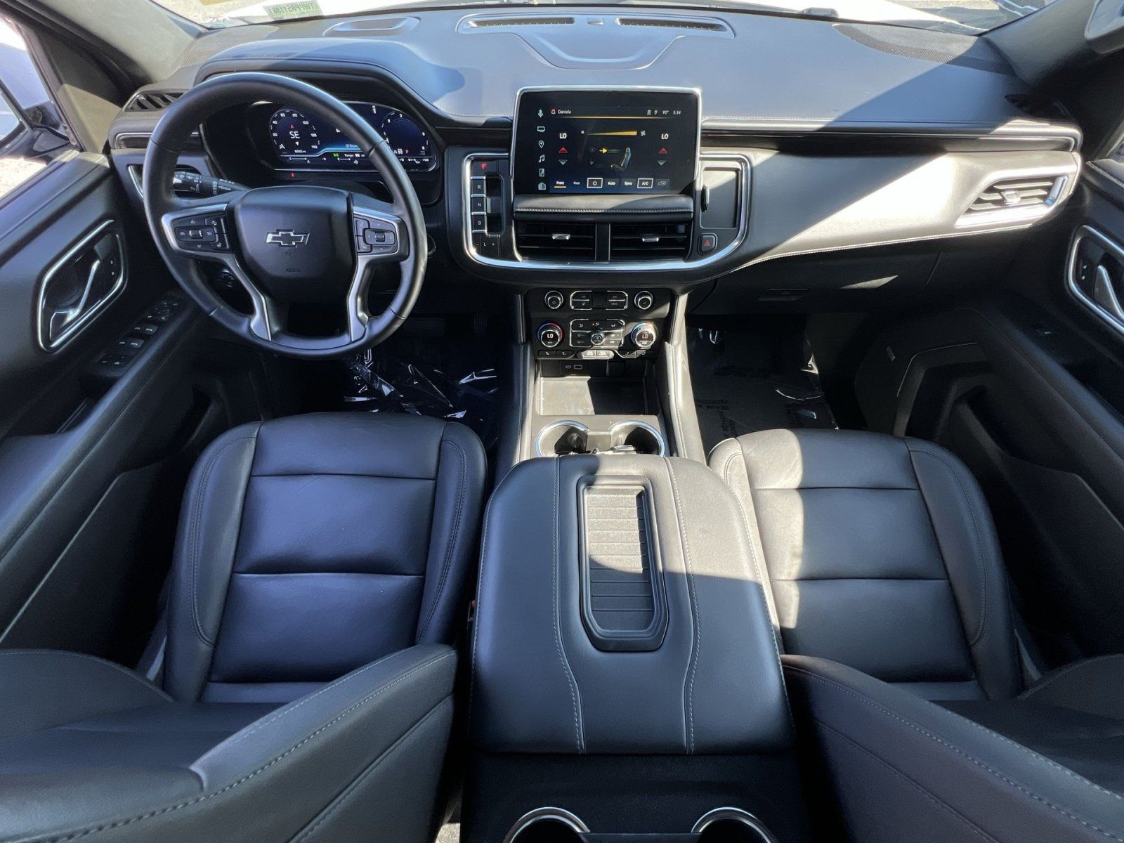 Used 2023 Chevrolet Tahoe Z71 w/ Luxury Package AWD/4WD image 13
