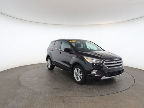Used 2017 Ford Escape SE image 28