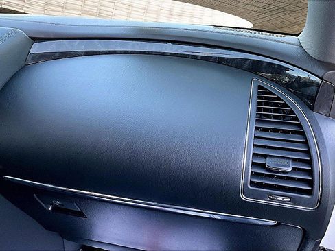 Used 2023 Nissan Armada Platinum w/ Captain's Chairs Package image 16