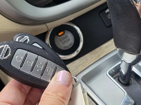 Used 2019 Nissan Murano SL w/ SL Technology Package FWD image 22