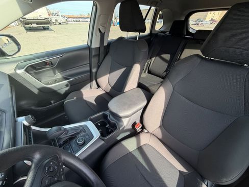 Used 2025 Toyota RAV4 LE image 35
