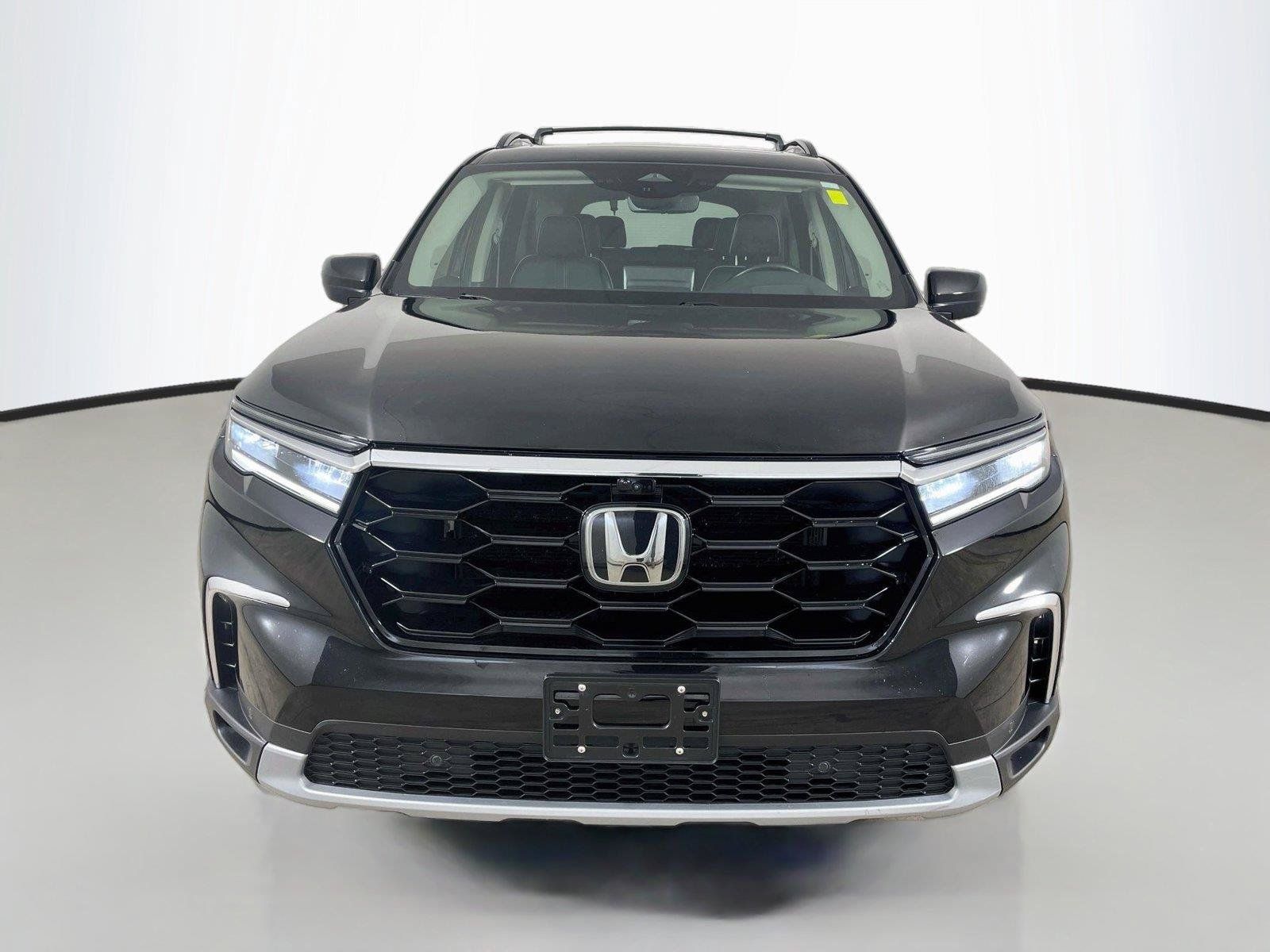 Used 2023 Honda Pilot Elite image 3
