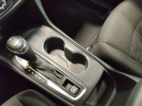 Used 2021 Chevrolet Equinox LT image 26