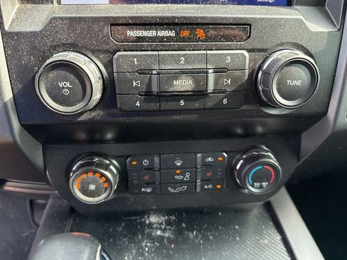Used 2019 Ford F150 XLT w/ Equipment Group 302A Luxury RWD image 24