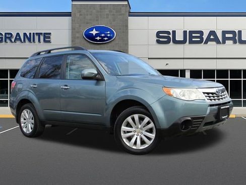 Used 2012 Subaru Forester 2.5X Premium w/ All-Weather Pkg image 2