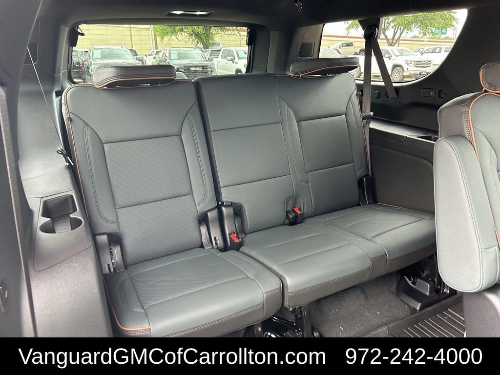 New 2026 GMC Yukon XL AT4 w/ AT4 Premium Plus Package AWD/4WD image 26