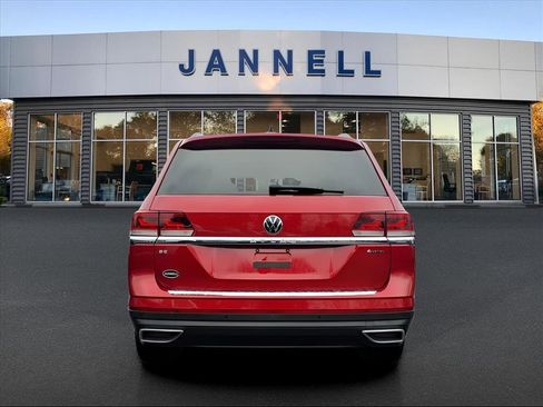 Used 2023 Volkswagen Atlas SE image 6