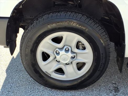 Used 2020 Toyota Tundra SR image 29