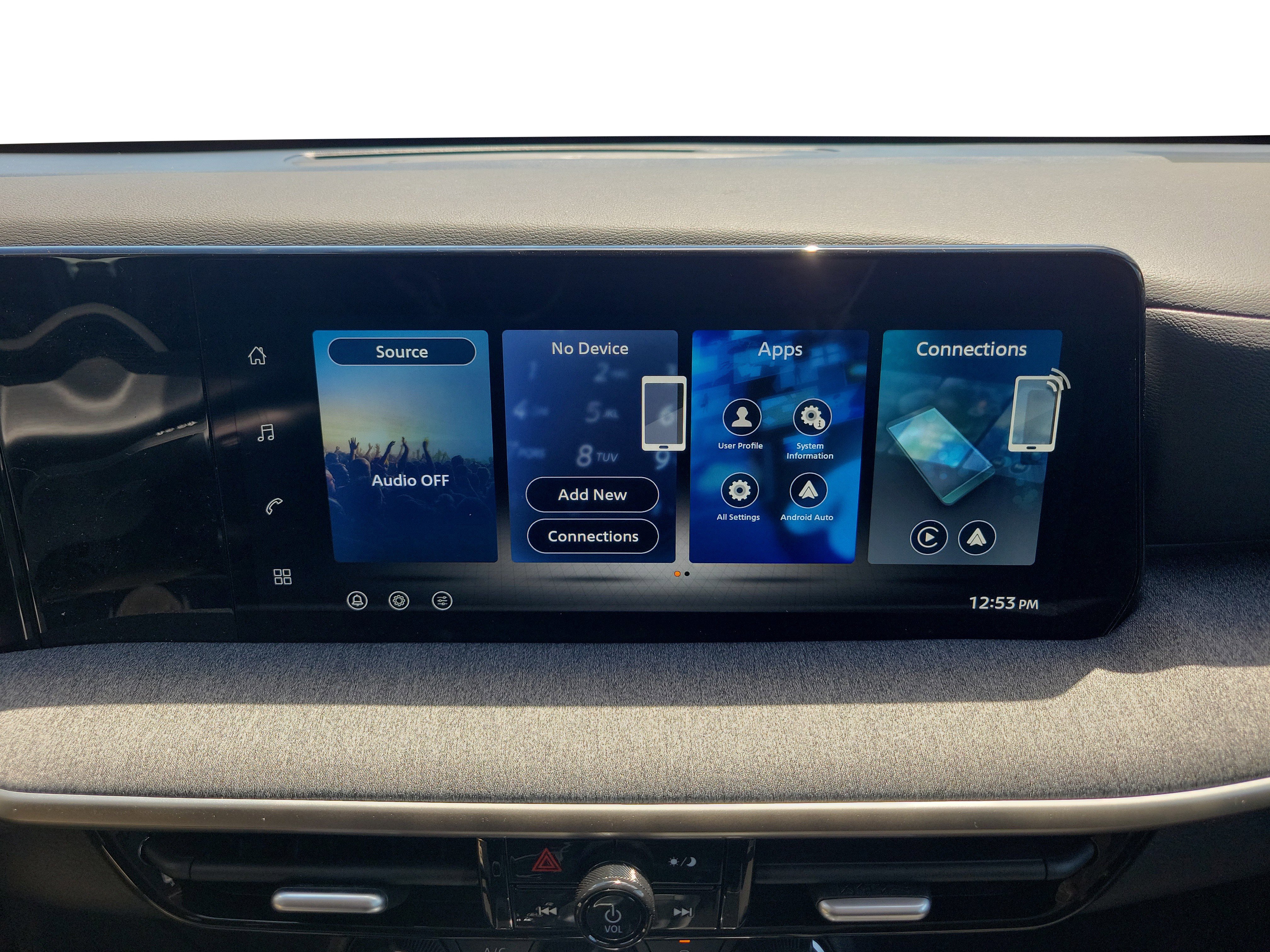New 2027 Nissan Kicks S FWD image 19
