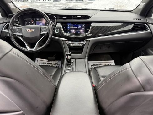 Used 2020 Cadillac XT6 Premium Luxury image 10