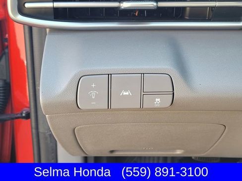 Used 2021 Hyundai Elantra SEL w/ Convenience + Premium Package image 25