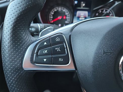 Used 2019 Mercedes-Benz GLC 300 image 21