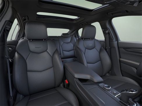 Used 2025 Cadillac CT5 Sport w/ Technology Package image 16