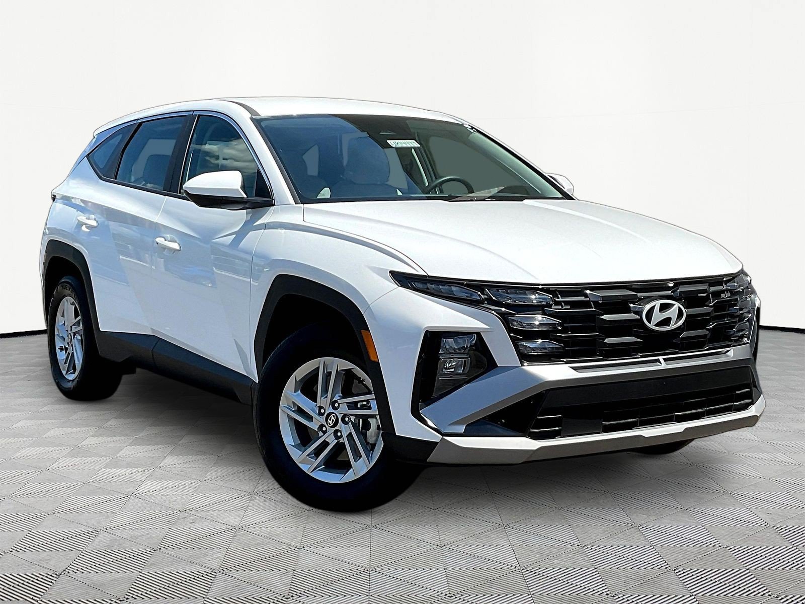 Certified 2026 Hyundai Tucson SE AWD/4WD image 3