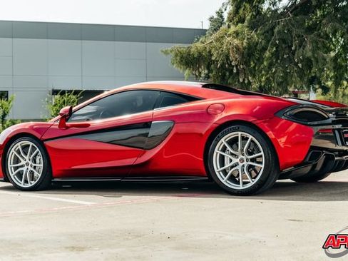 Used 2016 McLaren 570S Coupe RWD image 4