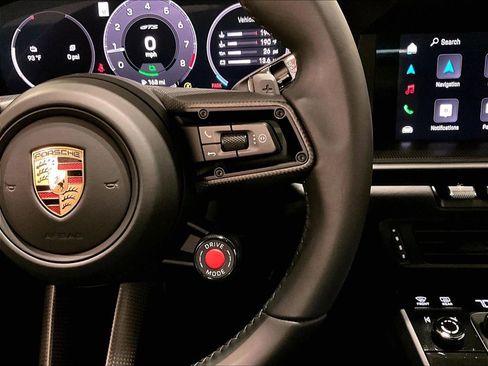 Certified 2025 Porsche 911 Carrera GTS image 24