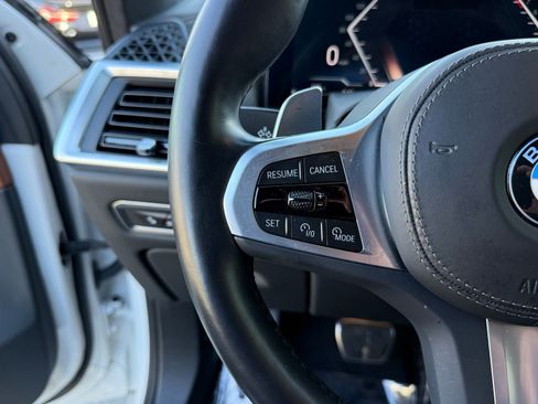 Certified 2024 BMW X7 xDrive40i w/ M Sport Package image 25