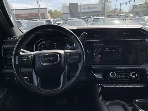 Used 2024 GMC Sierra 2500 AT4 w/ Technology Package AWD/4WD image 28