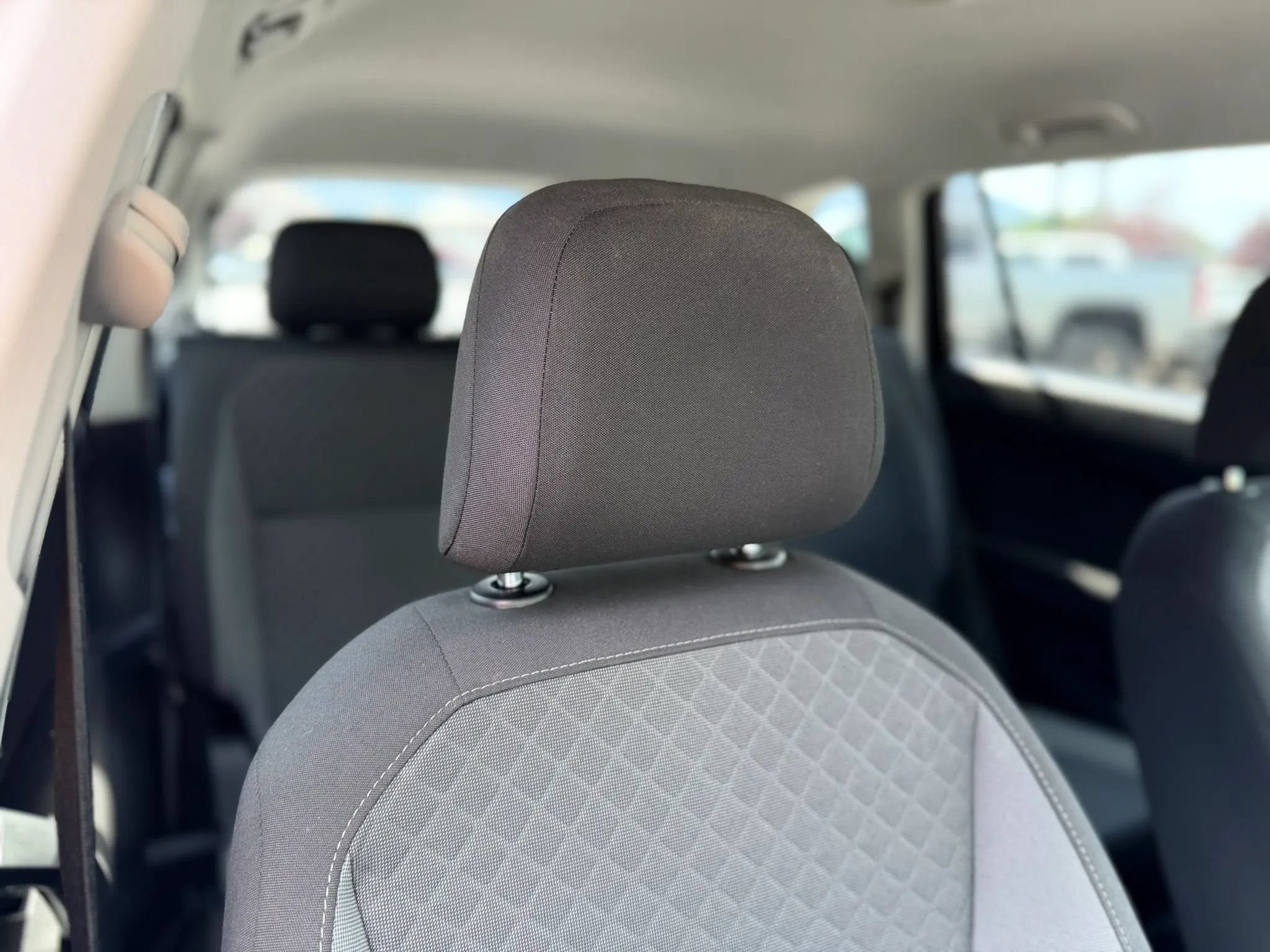 Used 2019 Volkswagen Tiguan S w/ Driver Assistance Package FWD image 7