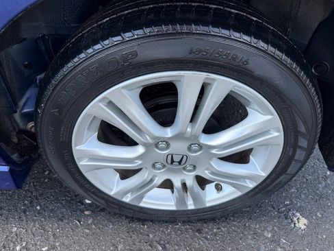 Used 2011 Honda Fit Sport image 10