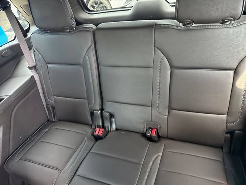 Used 2023 GMC Yukon Denali AWD/4WD image 42