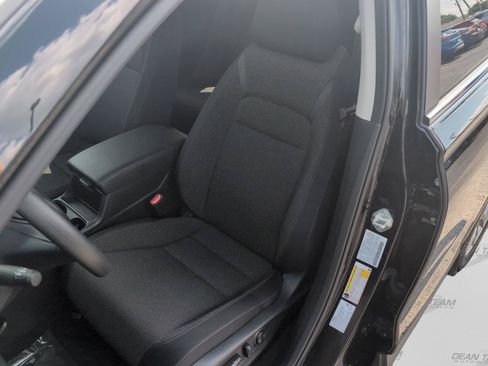 Used 2025 Honda CR-V EX image 11