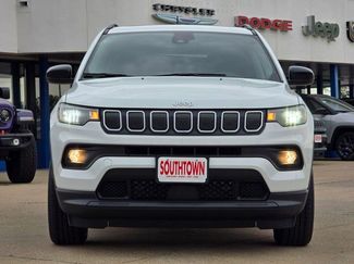 Used 2022 Jeep Compass Latitude w/ Sun and Sound Group AWD/4WD video 2