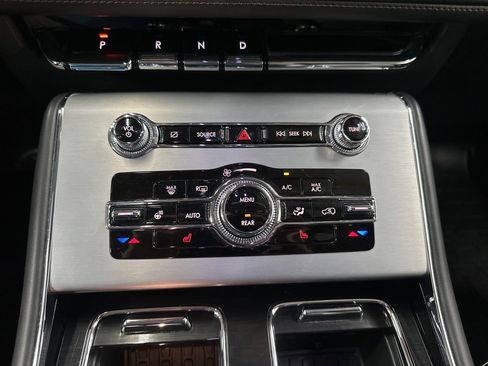 Used 2024 Lincoln Aviator Premiere w/ Premium Package image 25