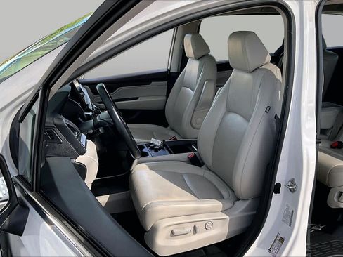 Certified 2025 Honda Odyssey EX-L image 8