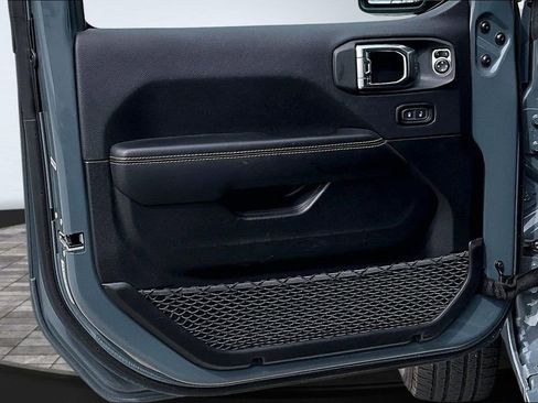 Certified 2025 Jeep Wrangler Unlimited Sahara w/ Safety Group image 13