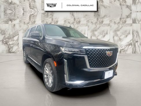 Used 2021 Cadillac Escalade ESV Premium Luxury image 6