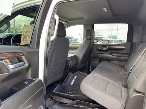 Used 2023 Chevrolet Silverado 1500 LT AWD/4WD image 31