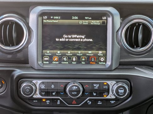 Used 2021 Jeep Wrangler Unlimited Rubicon w/ Trailer Tow Package image 19