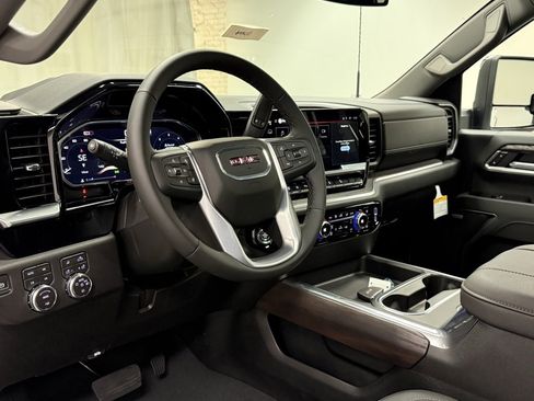 New 2026 GMC Sierra 2500 SLT image 27