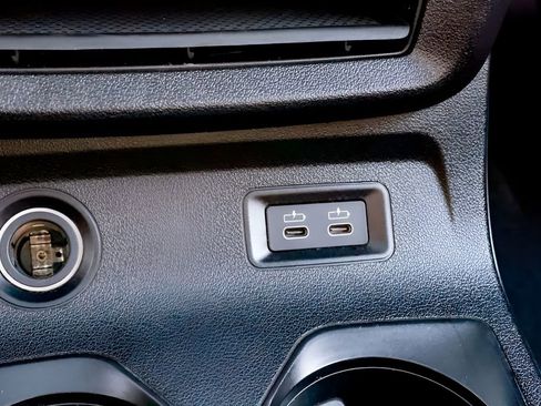 Used 2021 BMW ALPINA XB7 image 29