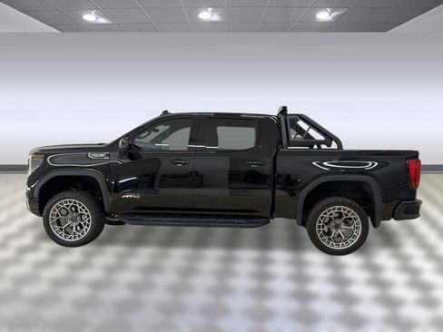 Used 2024 GMC Sierra 1500 AT4 w/ Technology Package AWD/4WD image 2