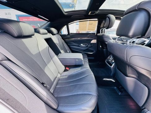 Used 2017 Mercedes-Benz S 550 Sedan w/ Premium Package image 15
