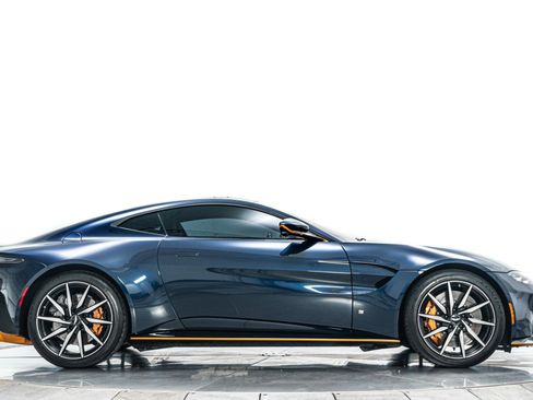 Used 2020 Aston Martin V8 Vantage Coupe RWD image 44