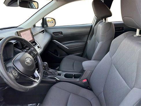 Used 2023 Toyota Corolla Cross LE image 10