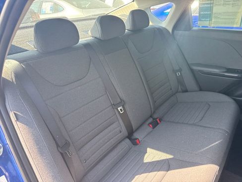 Used 2025 Kia K4 EX FWD image 36