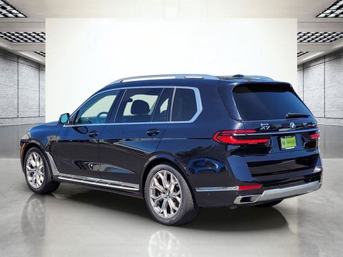 Used 2025 BMW X7 xDrive40i AWD/4WD image 9