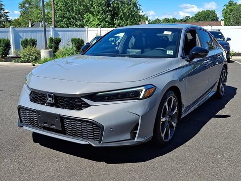 Used 2025 Honda Civic Sport image 3