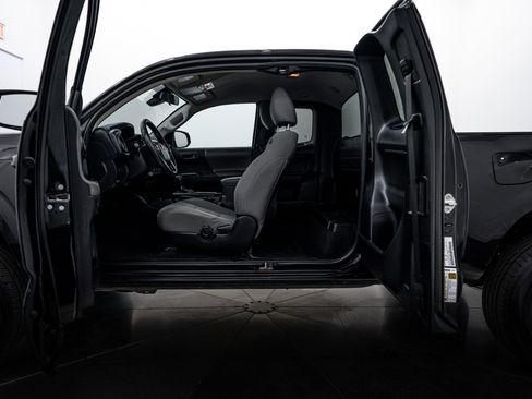 Used 2021 Toyota Tacoma SR image 17