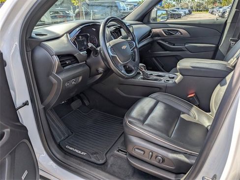 Certified 2023 Chevrolet Traverse Premier image 6
