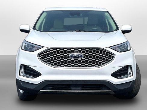 Used 2023 Ford Explorer Limited w/ Limited Technology Package AWD/4WD image 3