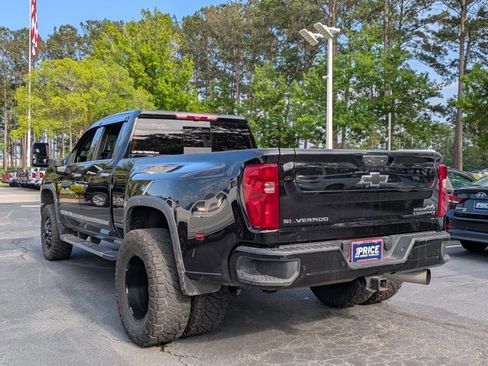 Used 2024 Chevrolet Silverado 3500 High Country w/ High Country Premium Package AWD/4WD image 8