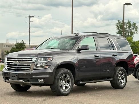 Used 2017 Chevrolet Tahoe LT w/ Luxury Package AWD/4WD image 32